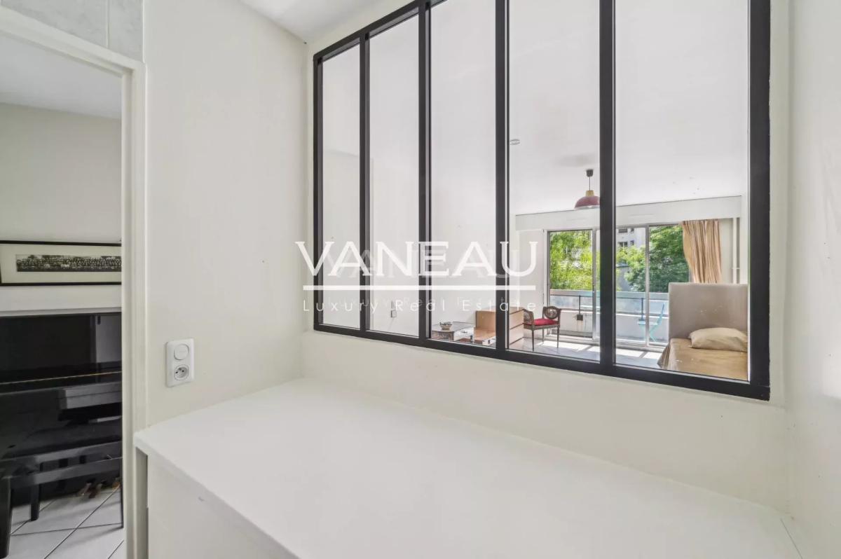 Convention Alleray - Studio avec balcon sur verdure