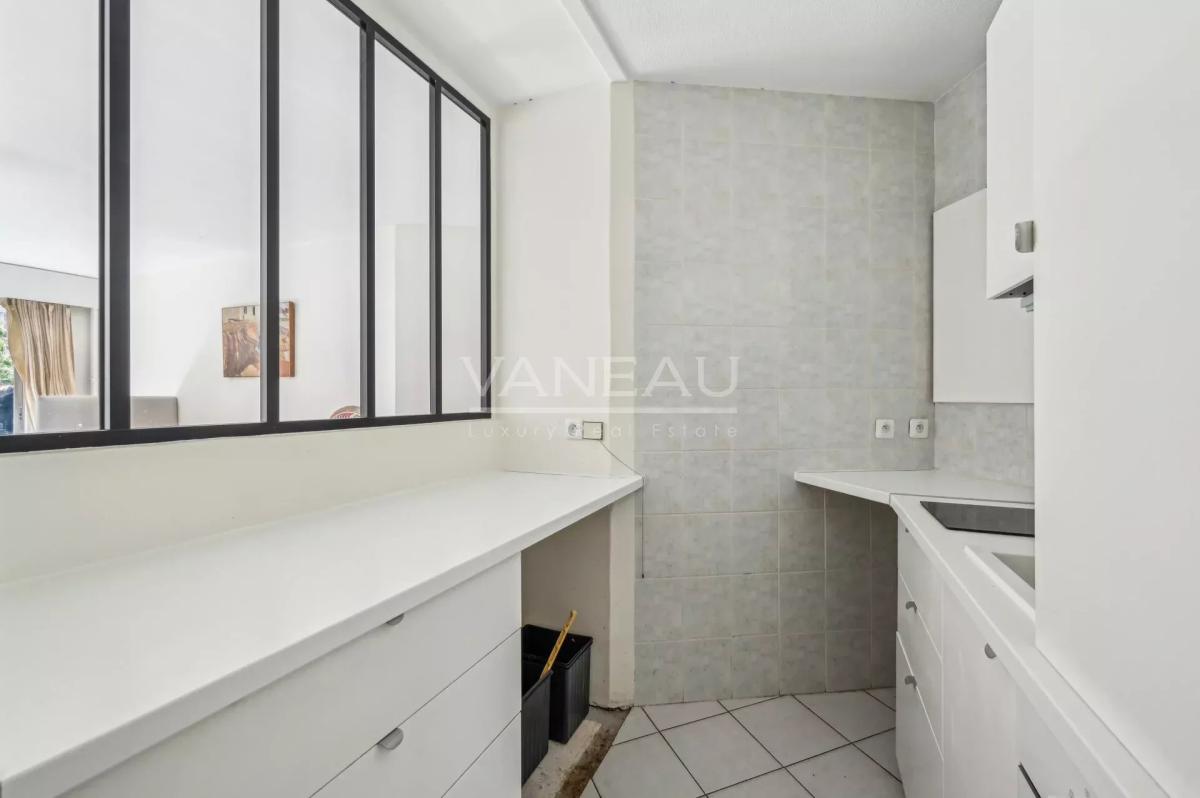 Convention Alleray - Studio avec balcon sur verdure