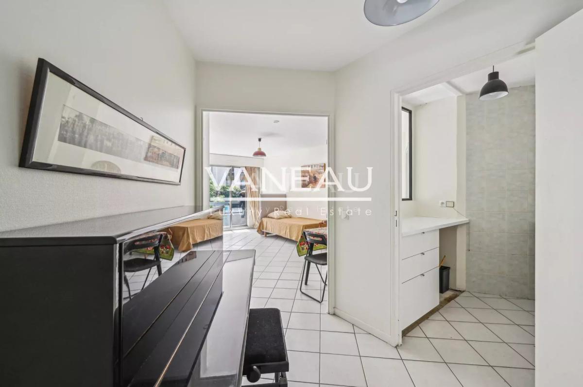 Convention Alleray - Studio avec balcon sur verdure