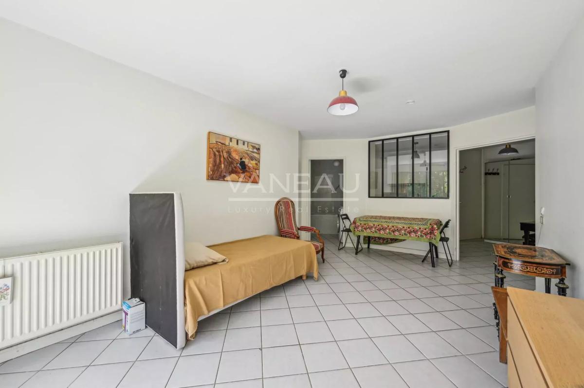 Convention Alleray - Studio avec balcon sur verdure