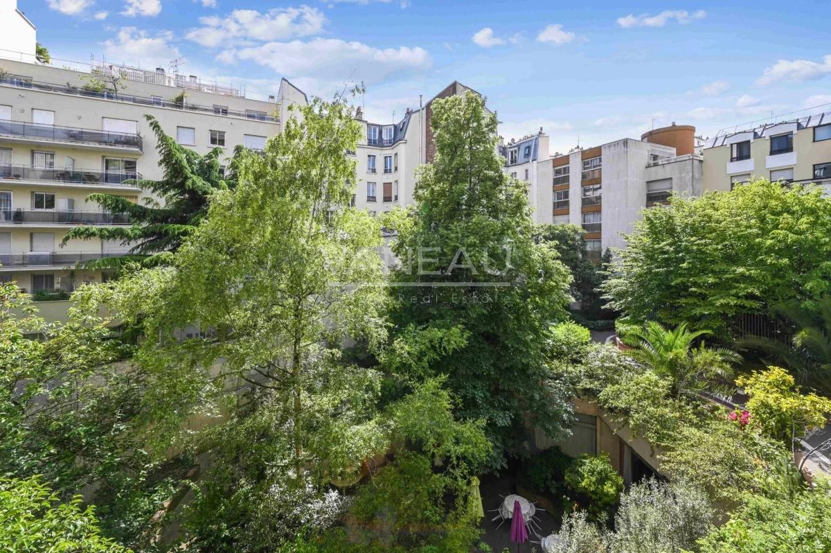 Convention Alleray - Studio avec balcon sur verdure