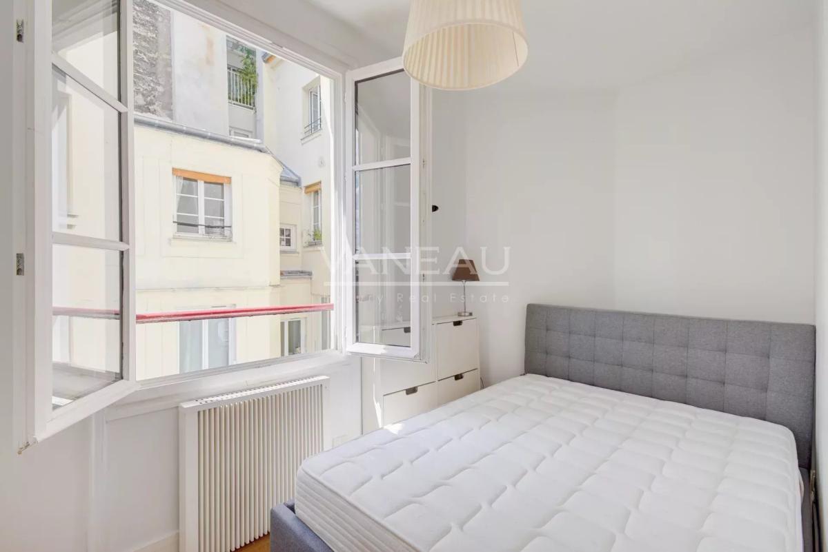 PARIS 7 - Le Bon Marché - dernier étage - une chambre
