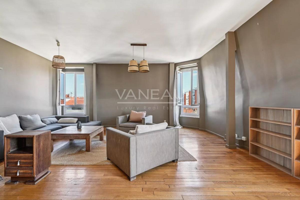 Boulogne Nord - Appartement familial en étage élevé avec une vue