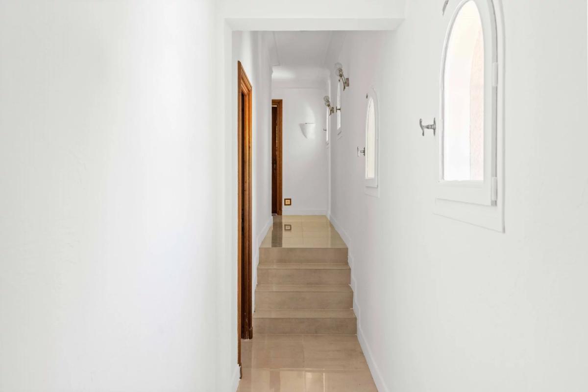 Mougins – Superbe villa provençale avec terrain constructible à 