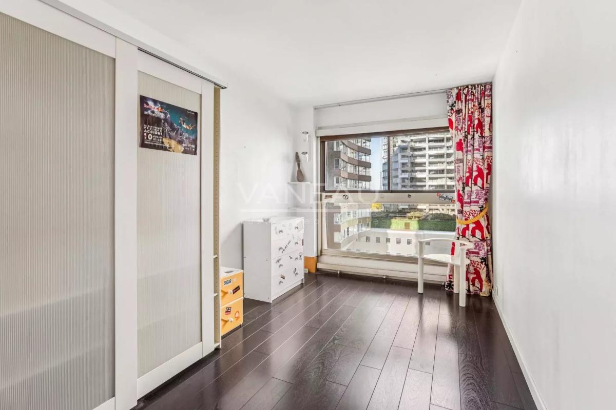 Paris XVe 4 pièces vue Seine - Mirabeau /Javel.