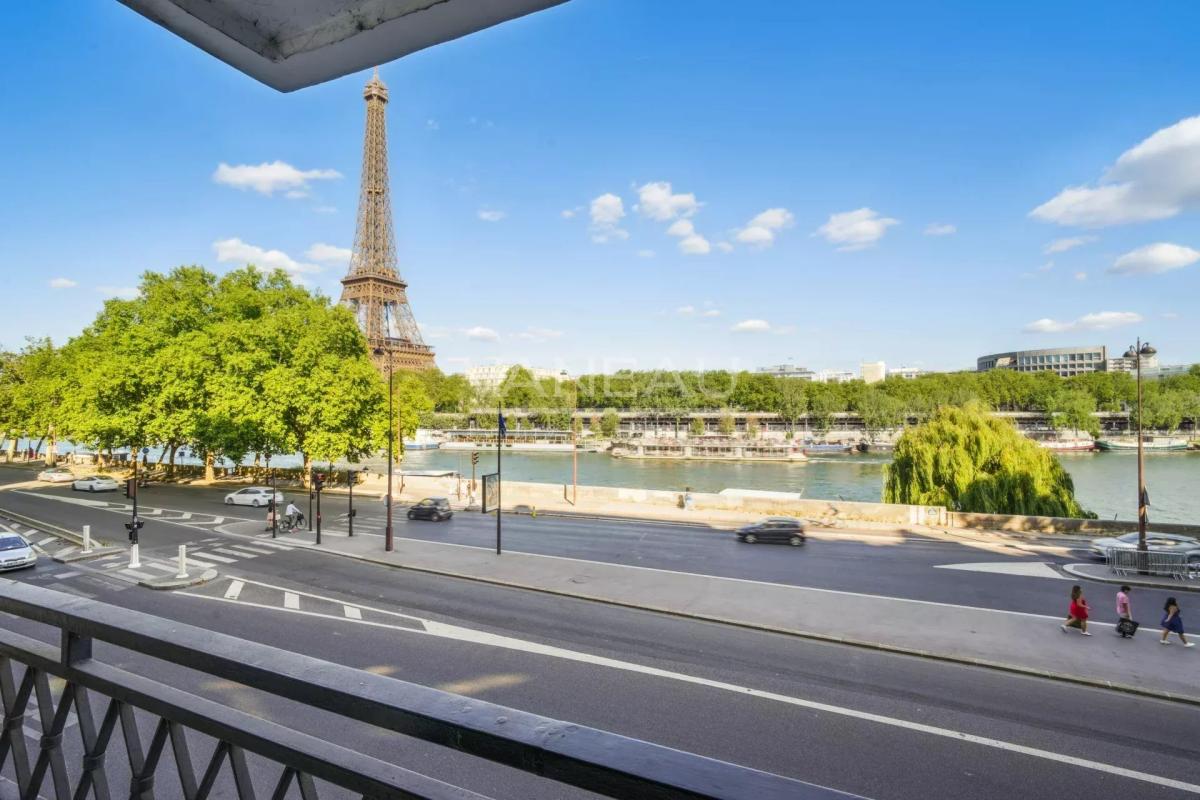 PARIS XVIe - Passy - Bel appartement avec vue Tour Eiffel