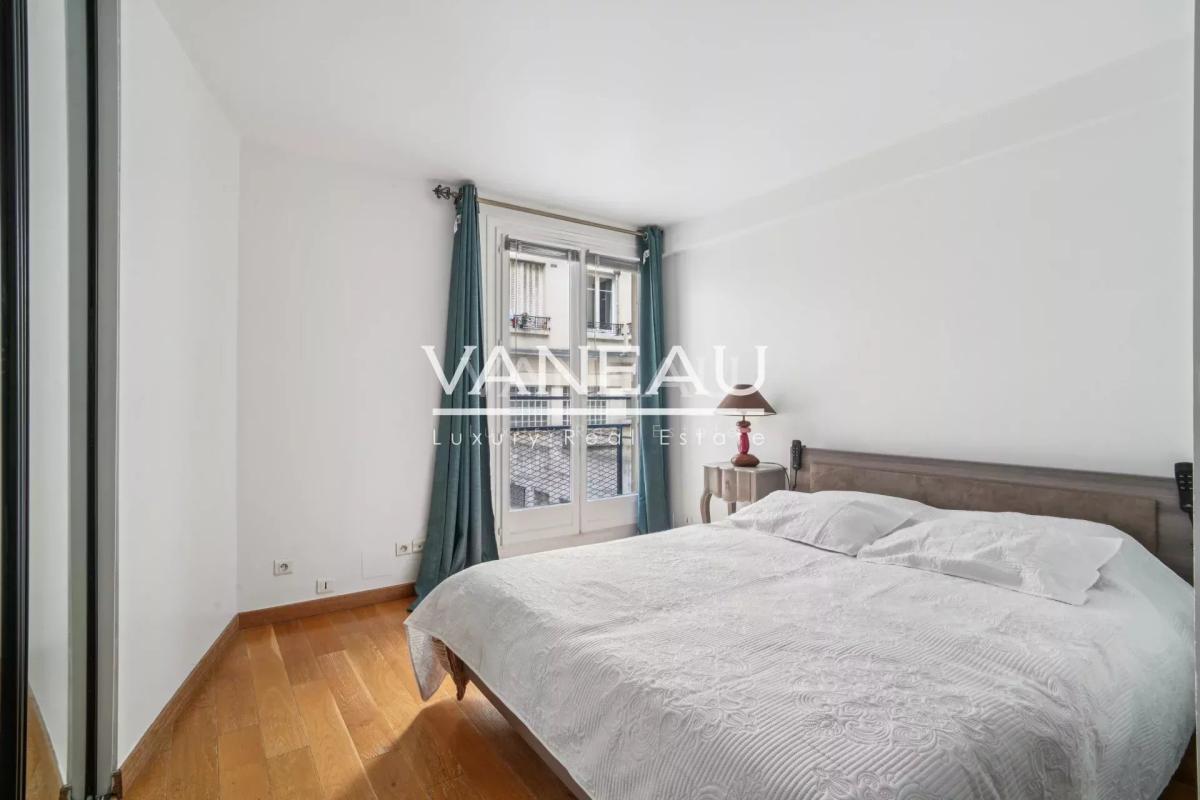 PARIS XVIe - Passy - Bel appartement avec vue Tour Eiffel