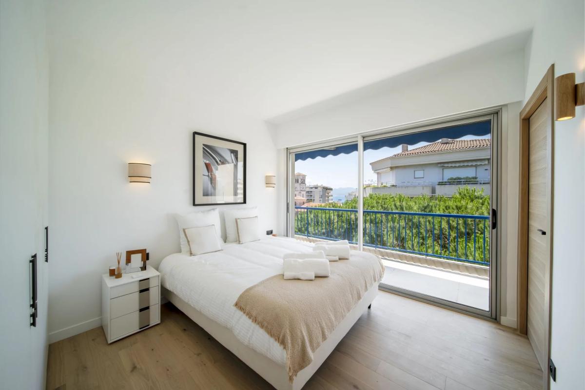 Cannes Basse Californie appartement à vendre 4 pièces vue mer