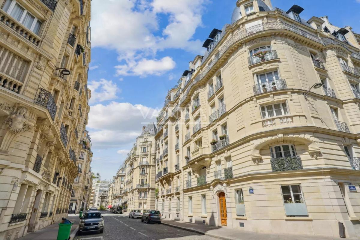 Paris XVe Breteuil - Appartement de standing dans un magnifique 
