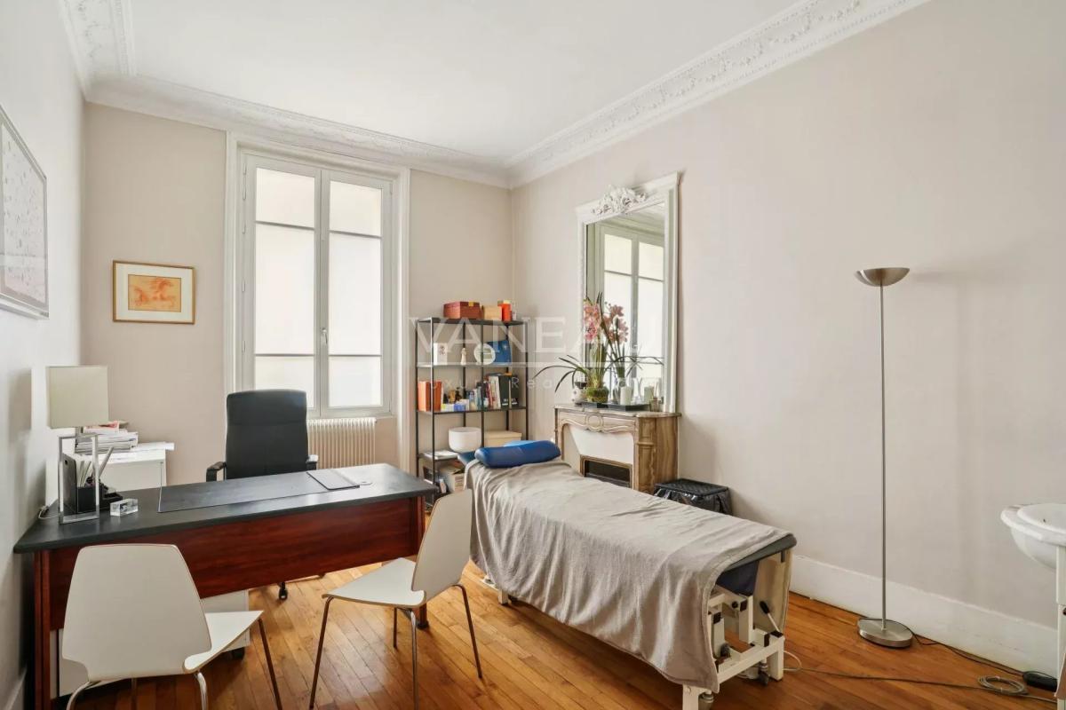 Paris XVe Breteuil - Appartement de standing dans un magnifique 