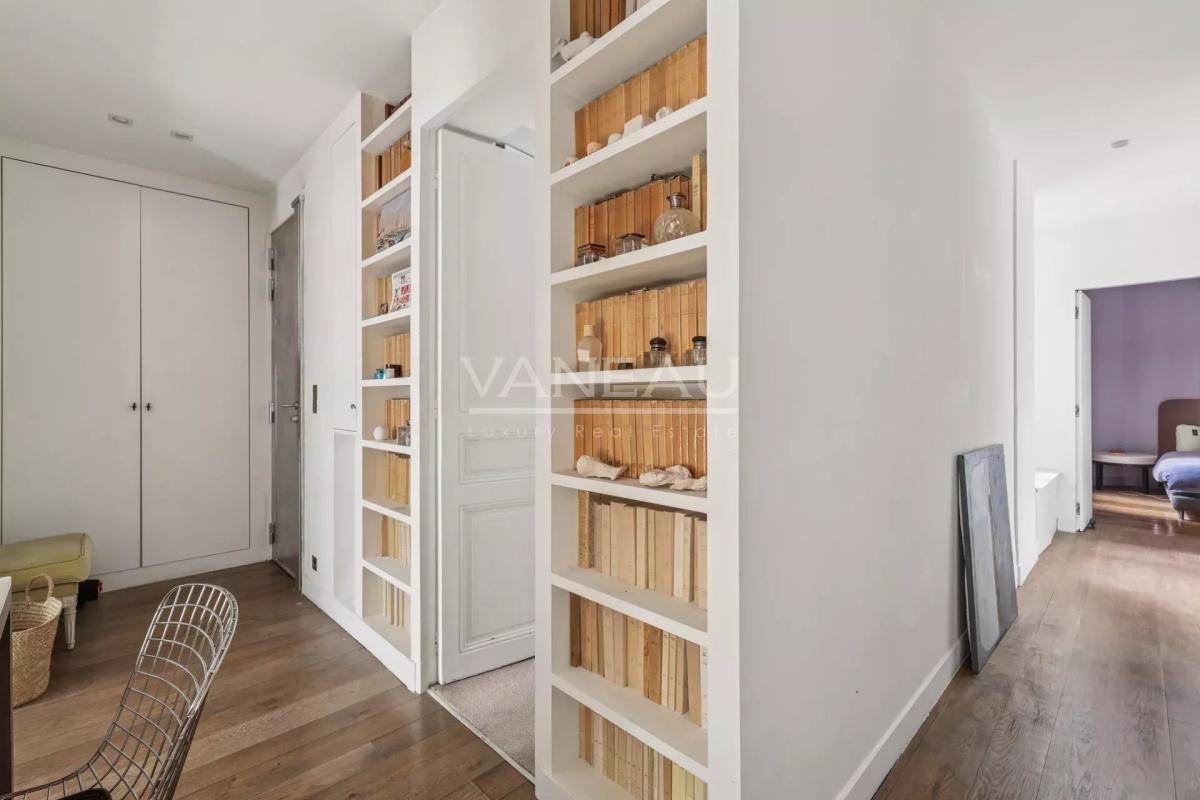 PARIS XV- Appartement trois pièces en bon état