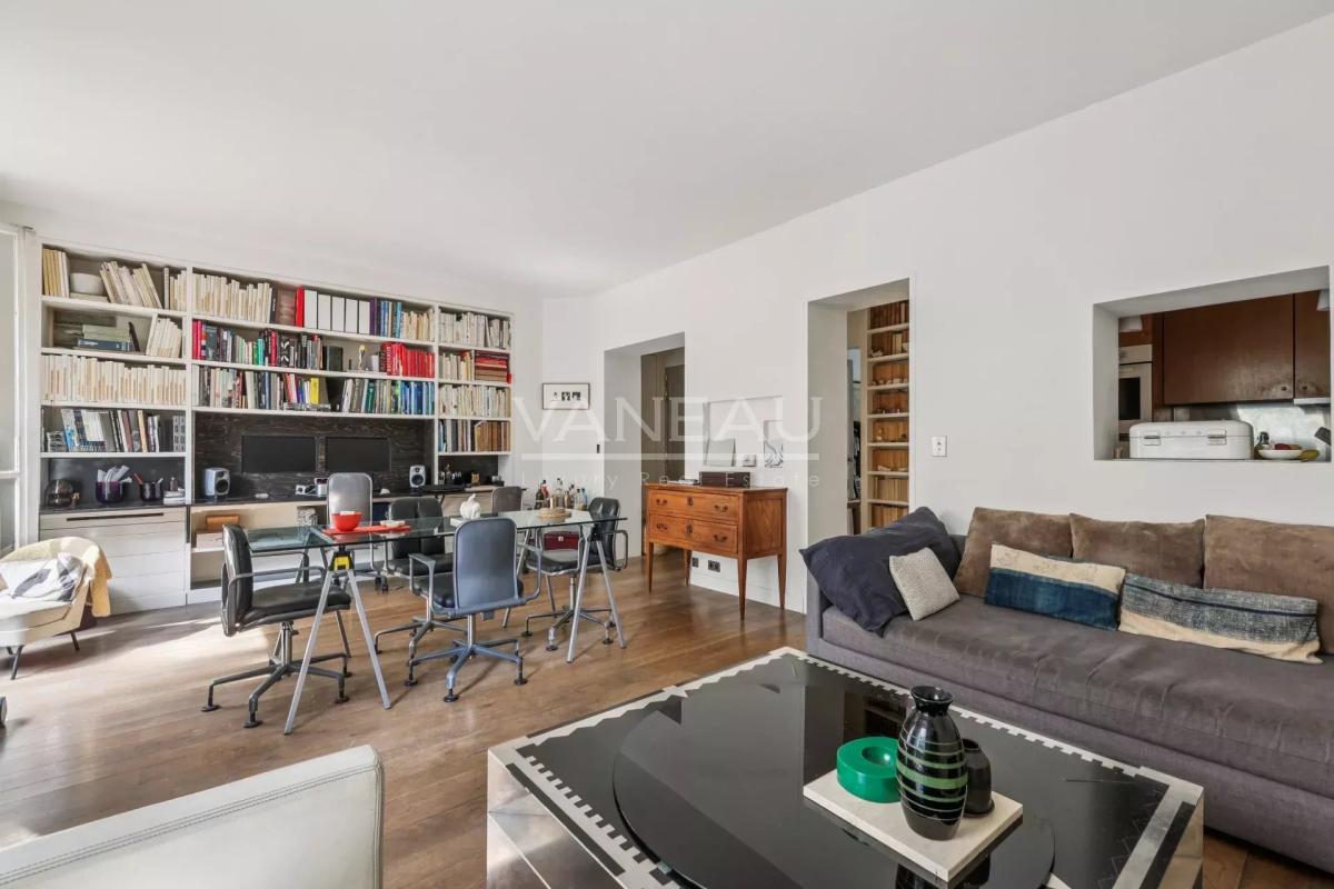 PARIS XV- Appartement trois pièces en bon état