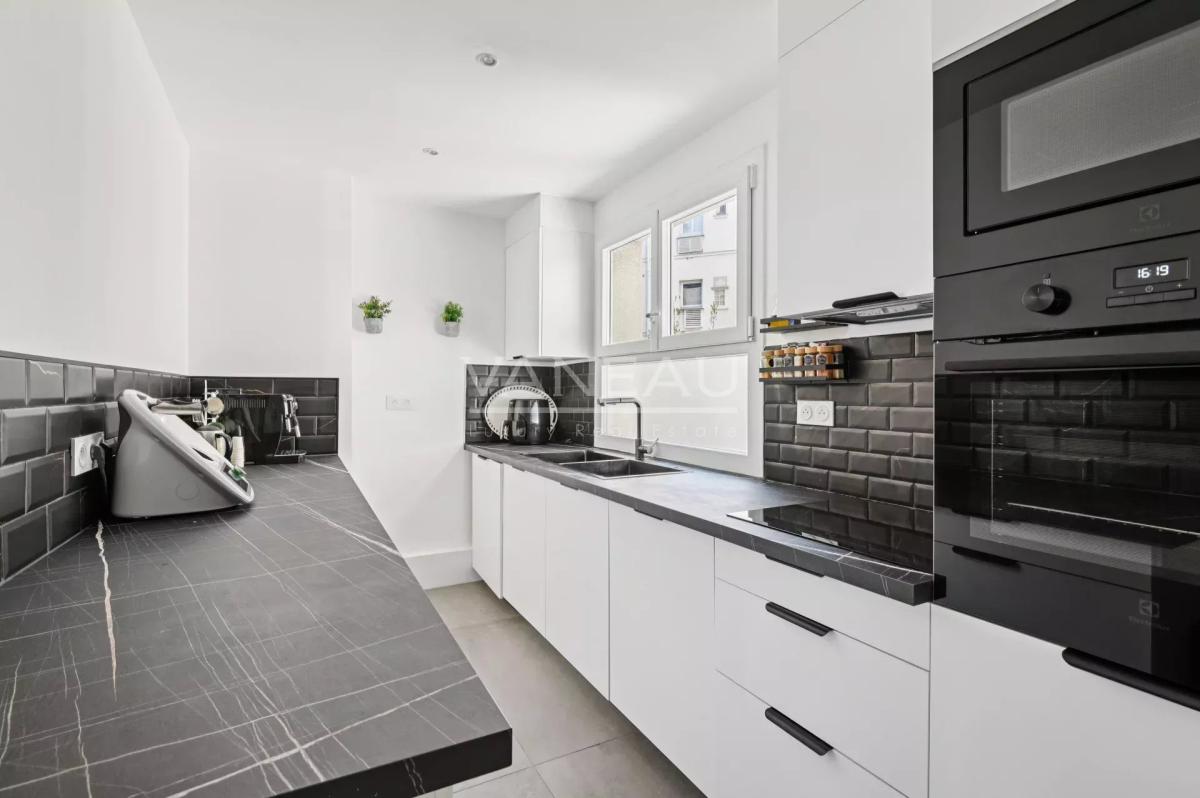 PARIS XVIe - Village d'Auteuil - Bel appartement familial et de 