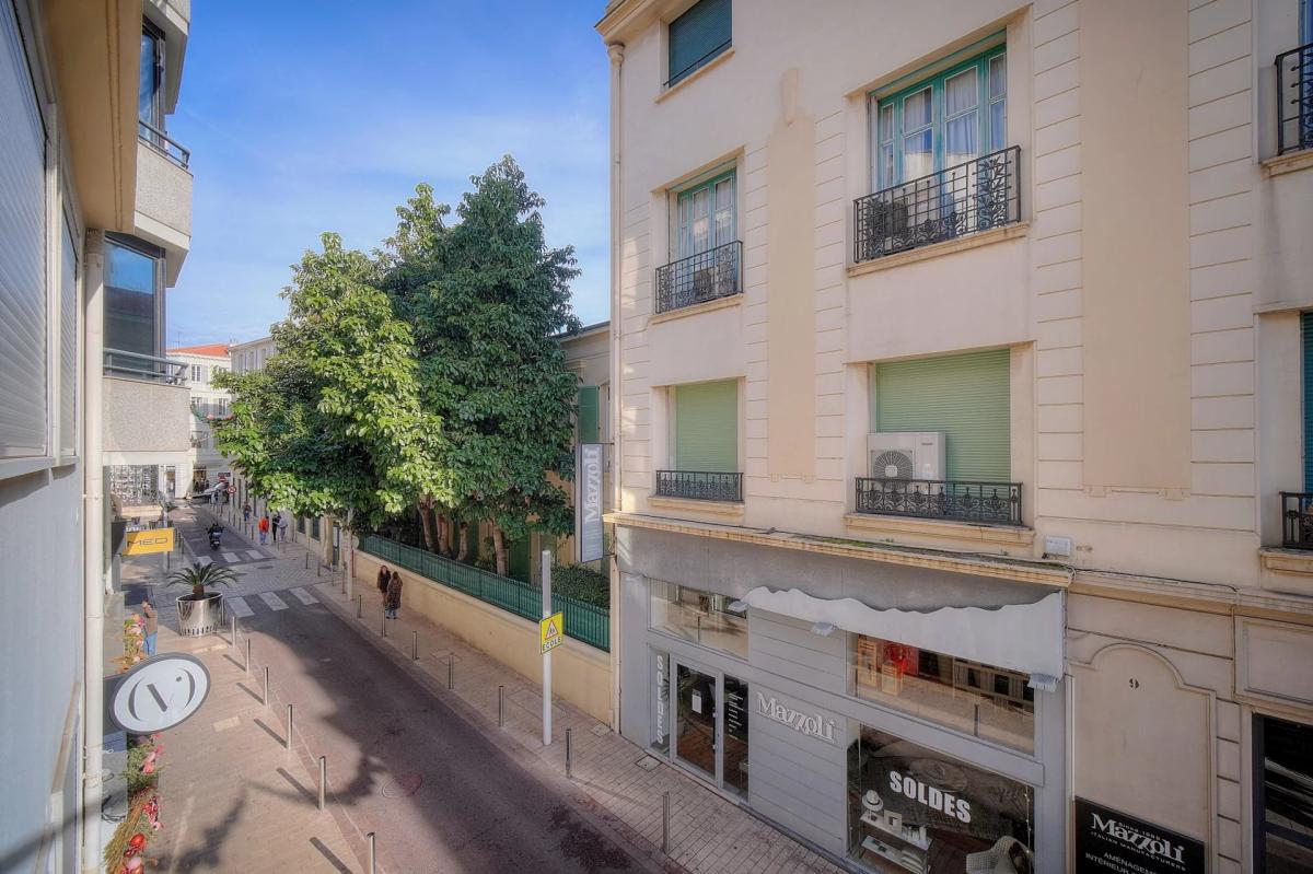Studio rénové à vendre - Cannes Banane
