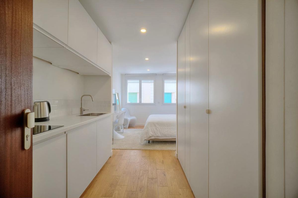 Studio rénové à vendre - Cannes Banane