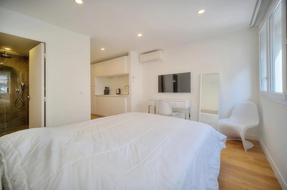 Studio rénové à vendre - Cannes Banane