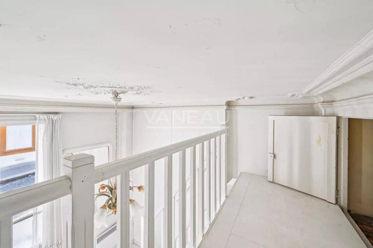 Paris XVe - Boulevard Pasteur - Studette avec mezzanine