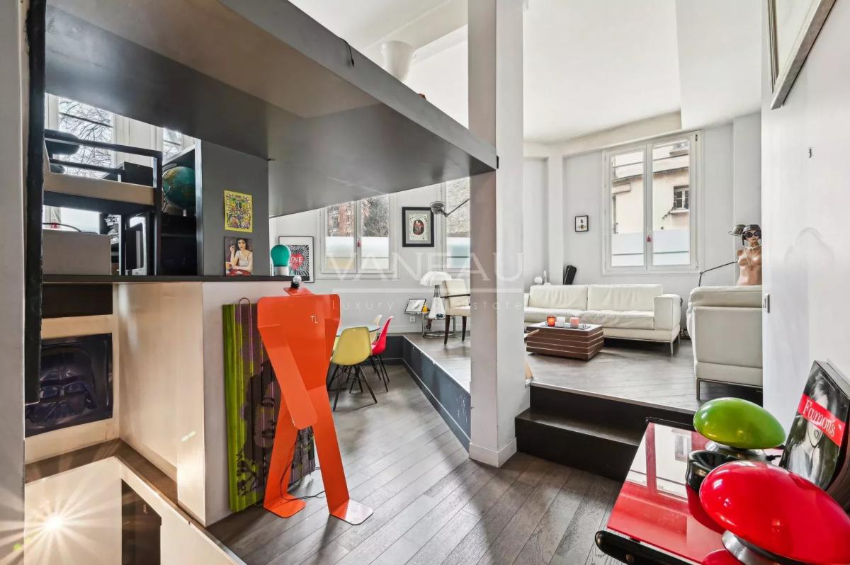 PARIS XVIIIe - Lamarck Caulaincourt  - Atelier d' artiste + un s