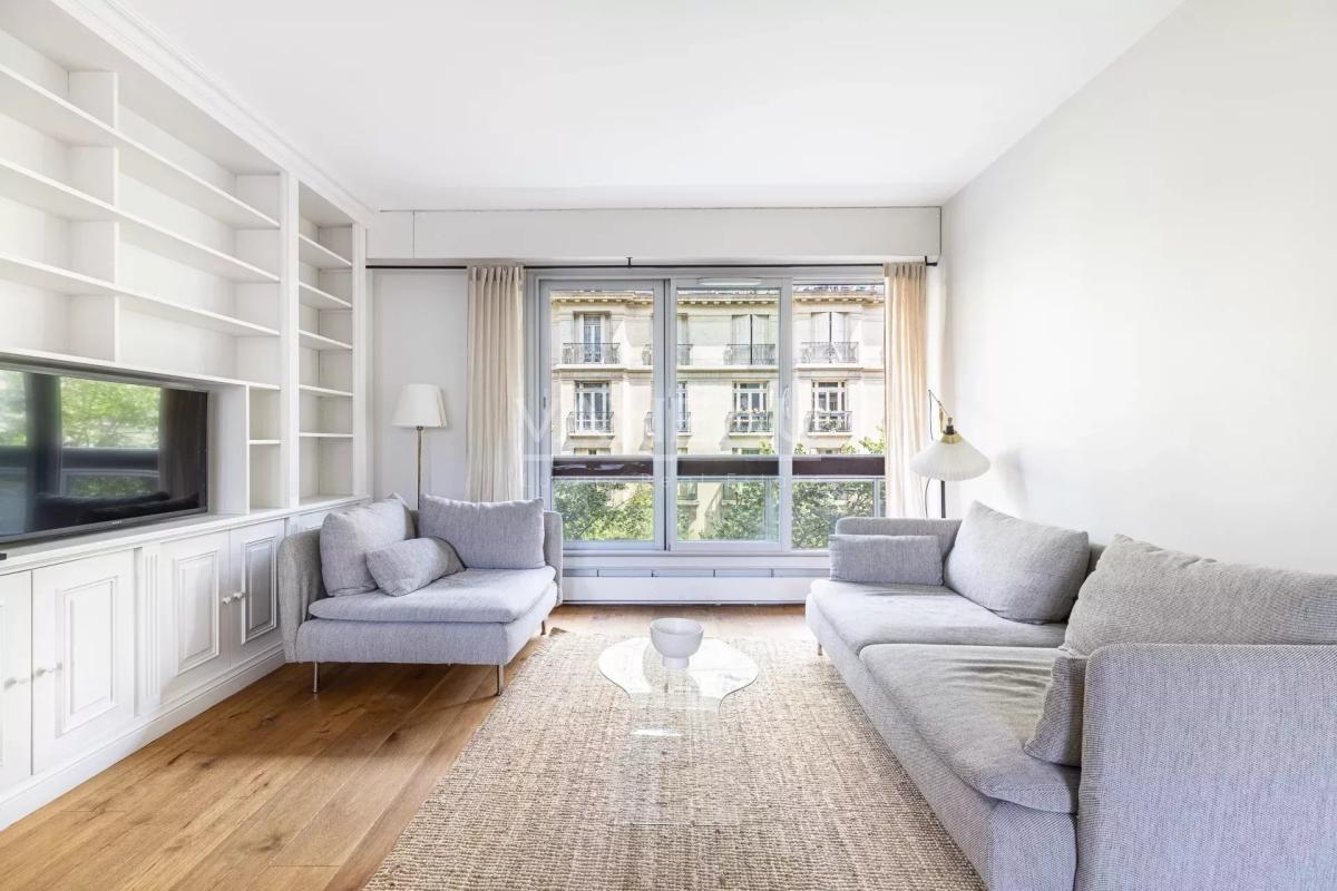 Paris 15ème Suffren 3 pièces meublé -
