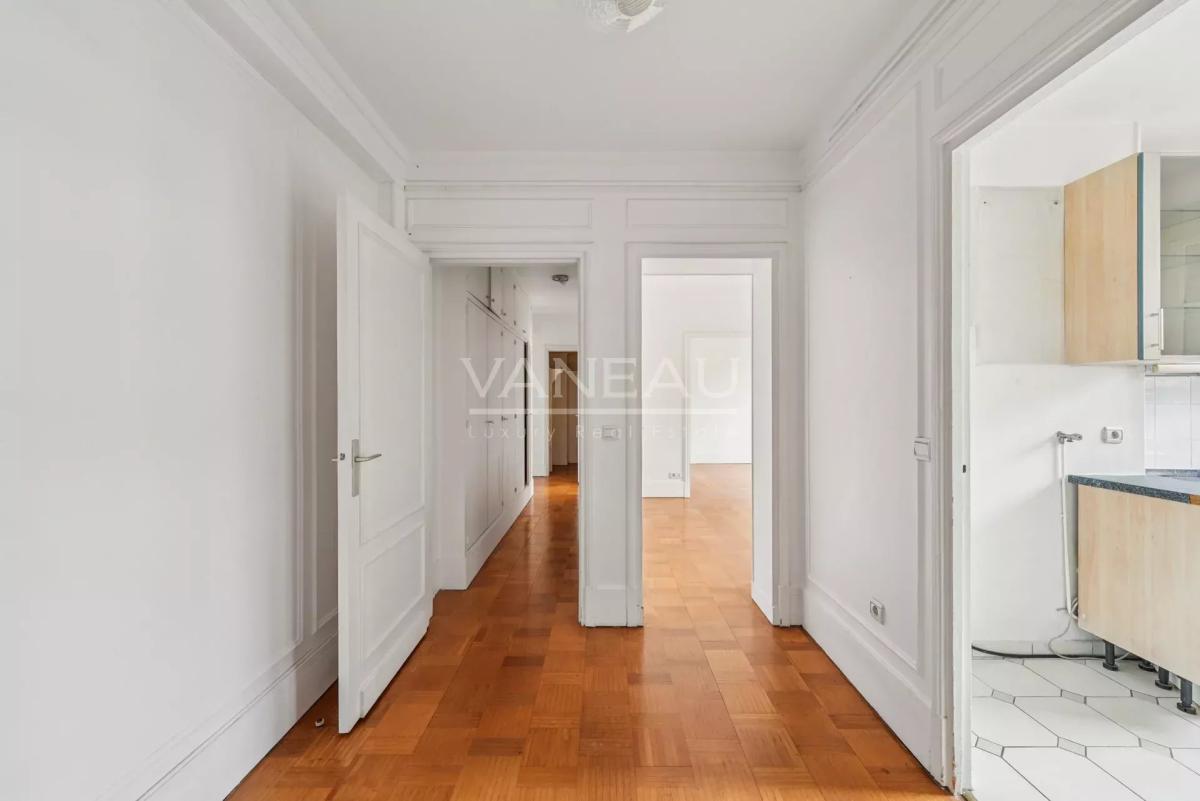 PARIS XVI - Auteuil Sud - Victorien Sardou - Calme et Lumière