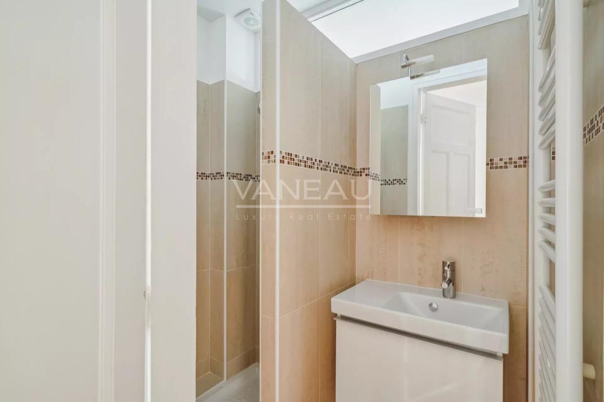 Paris XVe  Necker - Pasteur - Superbe appartement quatre pièces 
