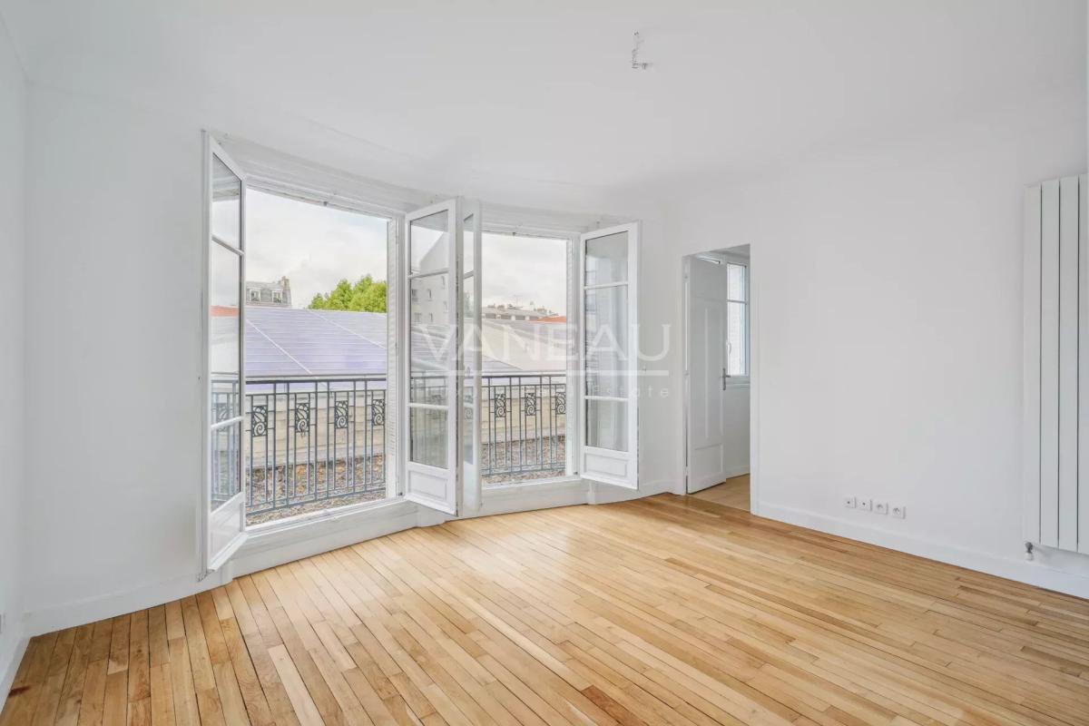 Paris XVe  Necker - Pasteur - Superbe appartement quatre pièces 