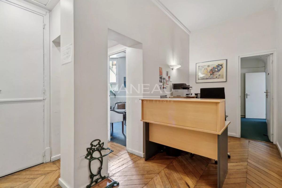 Paris IVème - Bastille - Appartement familial  avec balcon
