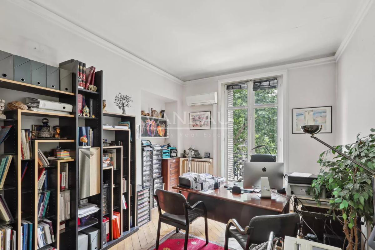 Paris IVème - Bastille - Appartement familial  avec balcon