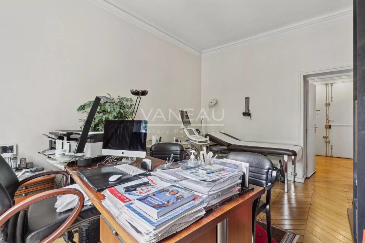 Paris IVème - Bastille - Appartement familial  avec balcon