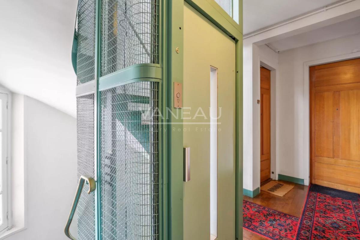 Paris 12e - Porte Dorée - Vues dégagées - étage élevé avec ascen