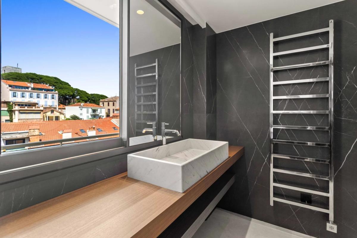 Cannes Plages du Midi - Penthouse 4 pièces vue mer à vendre