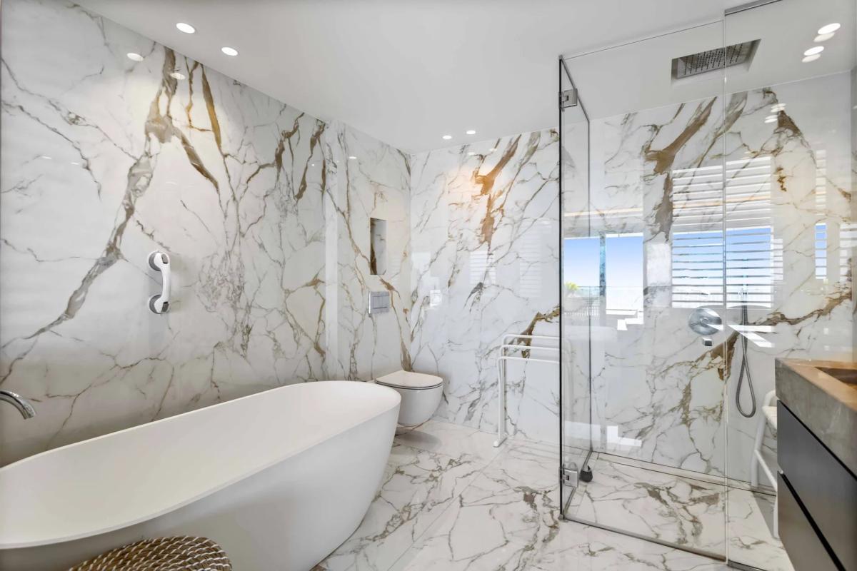 Cannes Plages du Midi - Penthouse 4 pièces vue mer à vendre