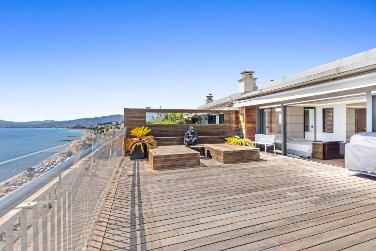 Cannes Plages du Midi - Penthouse 4 pièces vue mer à vendre