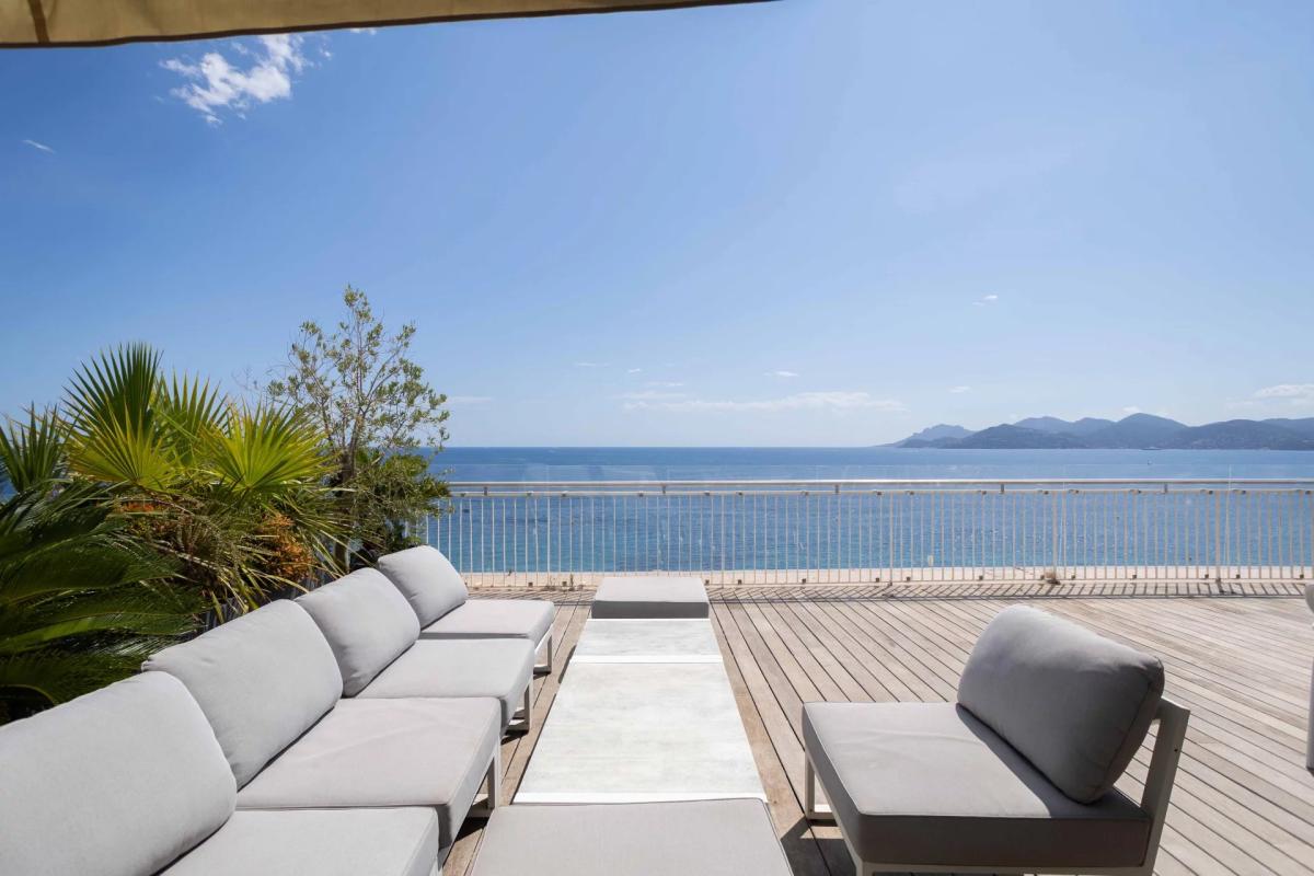 Cannes Plages du Midi - Penthouse 4 pièces vue mer à vendre