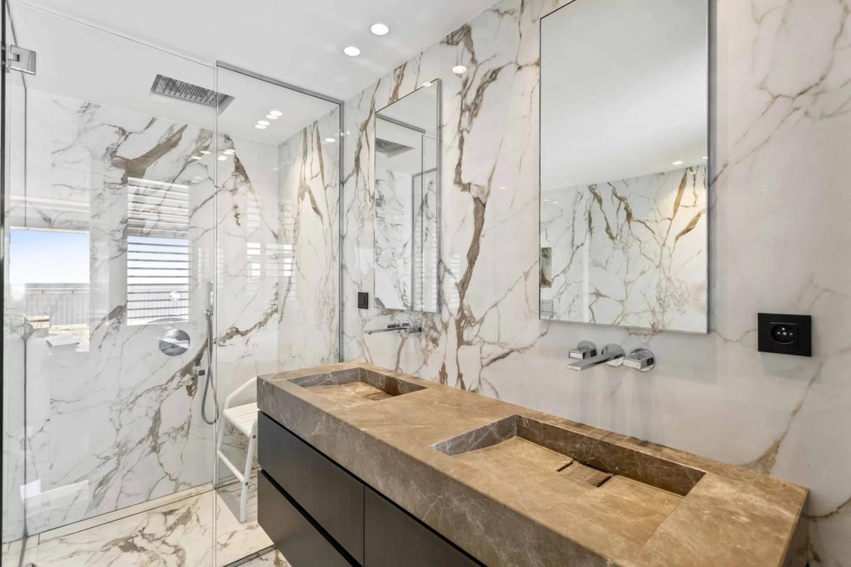 Cannes Plages du Midi - Penthouse 4 pièces vue mer à vendre