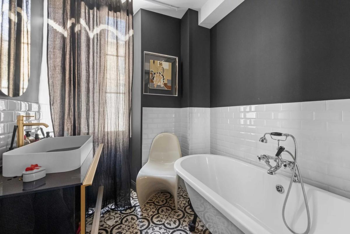 CANNES CENTRE VILLE MAISON RENOVEE A VENDRE  PISCINE PETIT JUAS 