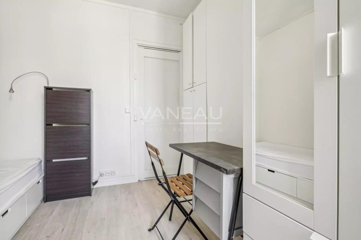 Paris XVIe - Place Victor Hugo / Poincaré - Studette de 10,12 m2