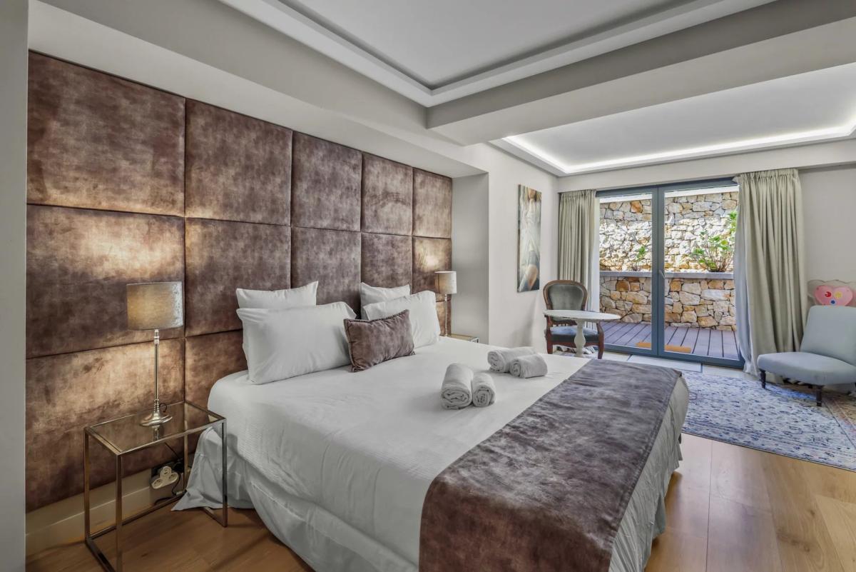 CANNES CROISETTE – UNIQUE VILLA