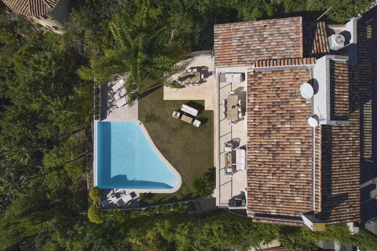CANNES VILLA RENOVEE VUE MER PANORAMIQUE A VENDRE
