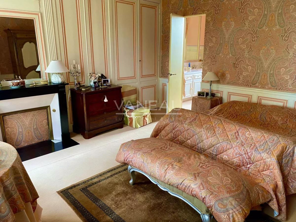 Maison de maitre en Normandie au cœur d’un parc paysager.