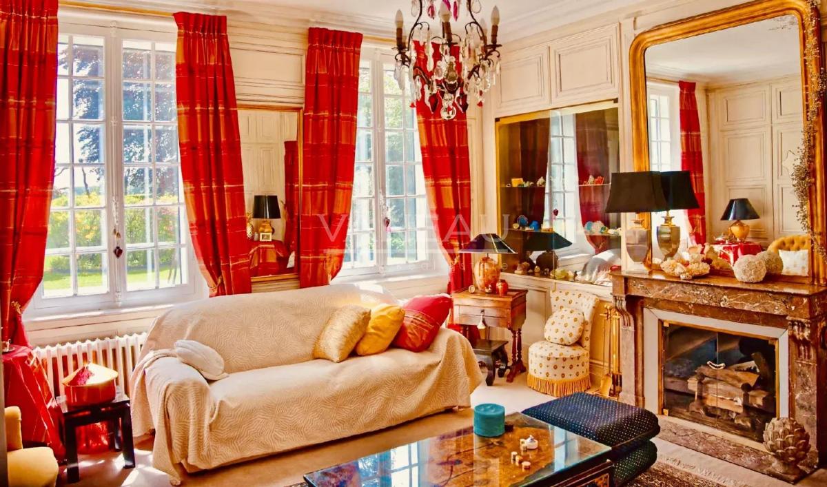 Maison de maitre en Normandie au cœur d’un parc paysager.