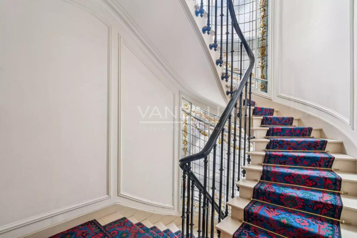 Paris XVIe - Village d'Auteuil - Mission Marchand - Appartement 