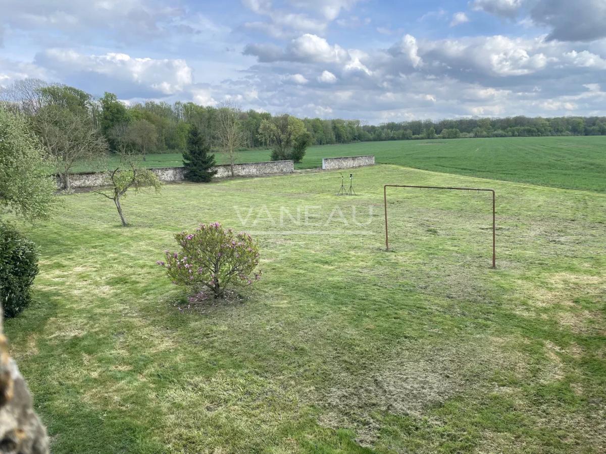 Corps de ferme historique à vendre – La Chapelle-Gauthier (Seine