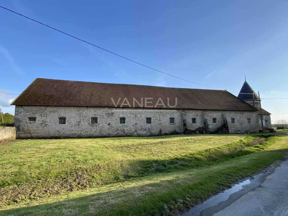 Corps de ferme historique à vendre – La Chapelle-Gauthier (Seine