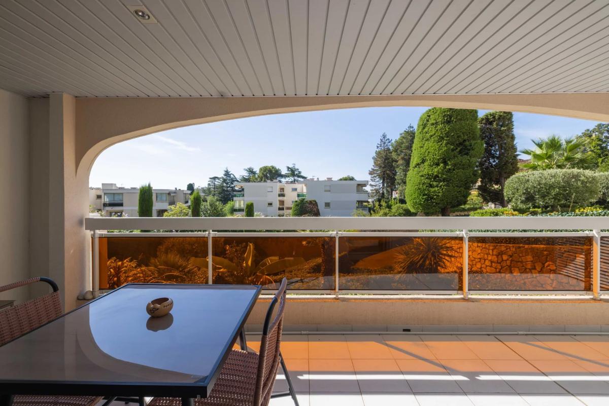 CANNES BASSE CALIFORNIE APPARTEMENT A VENDRE