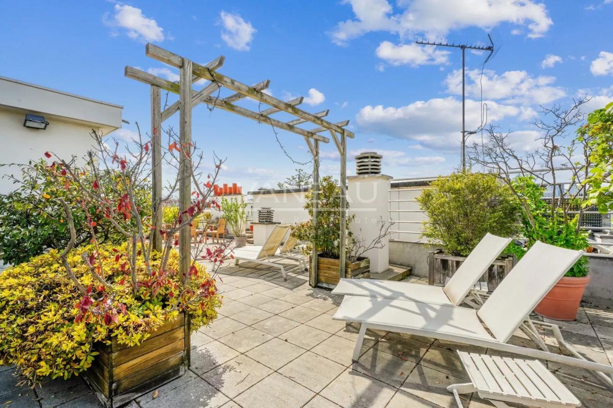 Neuilly- Full Pasteur -Terrasse.