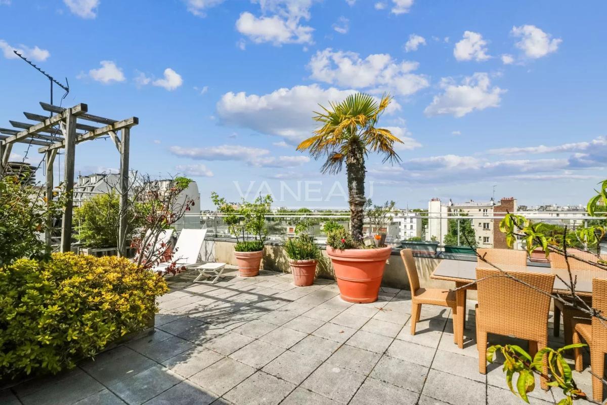 Neuilly- Full Pasteur -Terrasse.