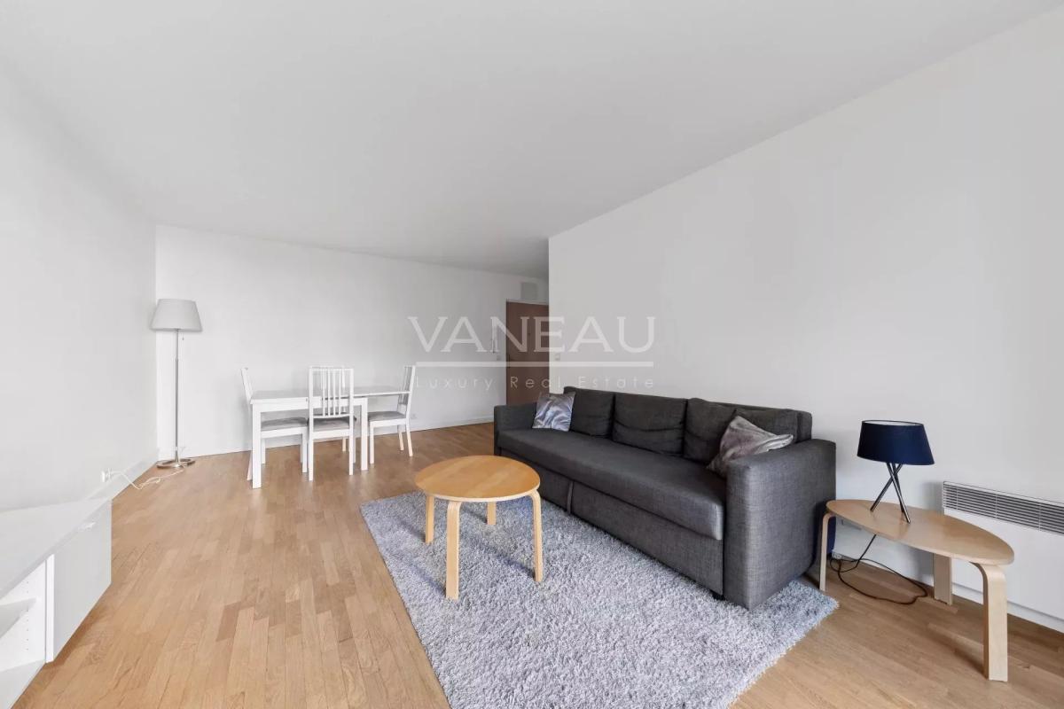 Boulogne-Billancourt / (Porte de Saint-Cloud) - Deux pièces au c