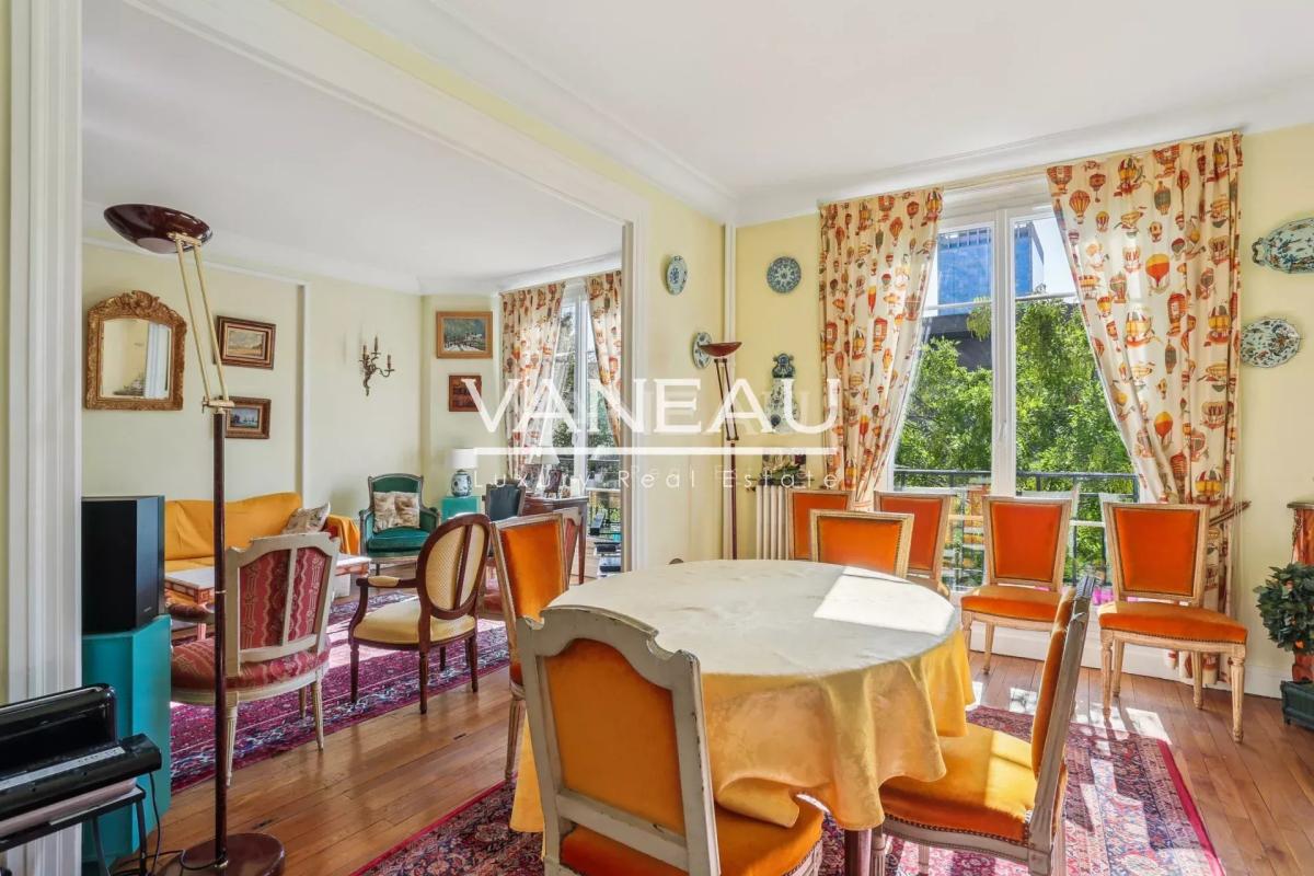 PARIS XVeme - Beau classique - Saint Lambert