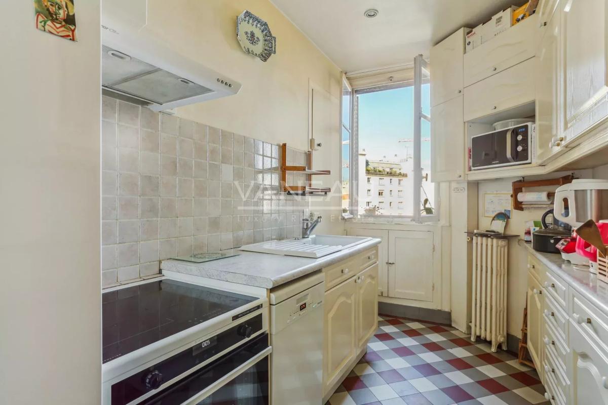 PARIS XVeme - Beau classique - Saint Lambert